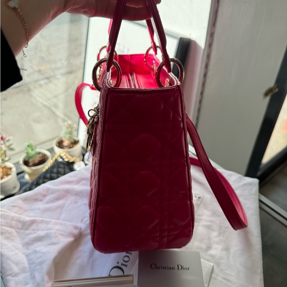 Ladydior medium pink lambskin with gold hardware - Picture 2 of 15